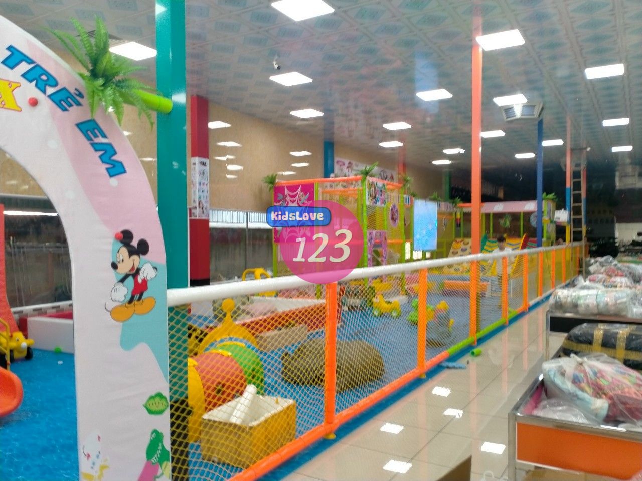 Dự án thi công khu vui chơi trẻ em tại trung tâm mua sắm simmaxx